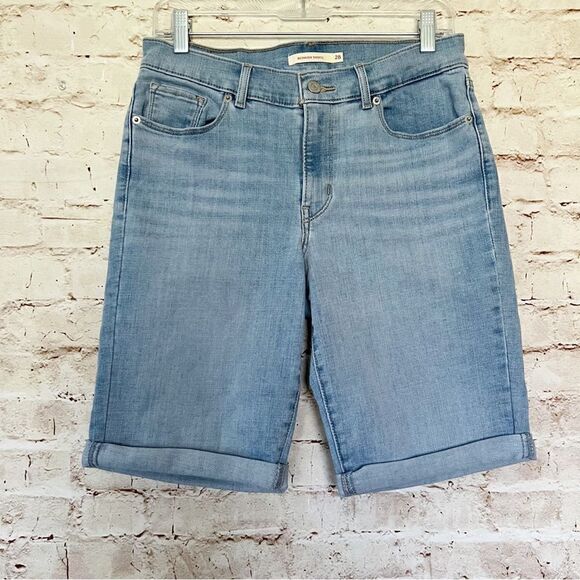Levis Bermuda jean shorts  - Picture 1 of 6